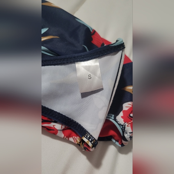 Shein Bikini - Picture 4 of 4